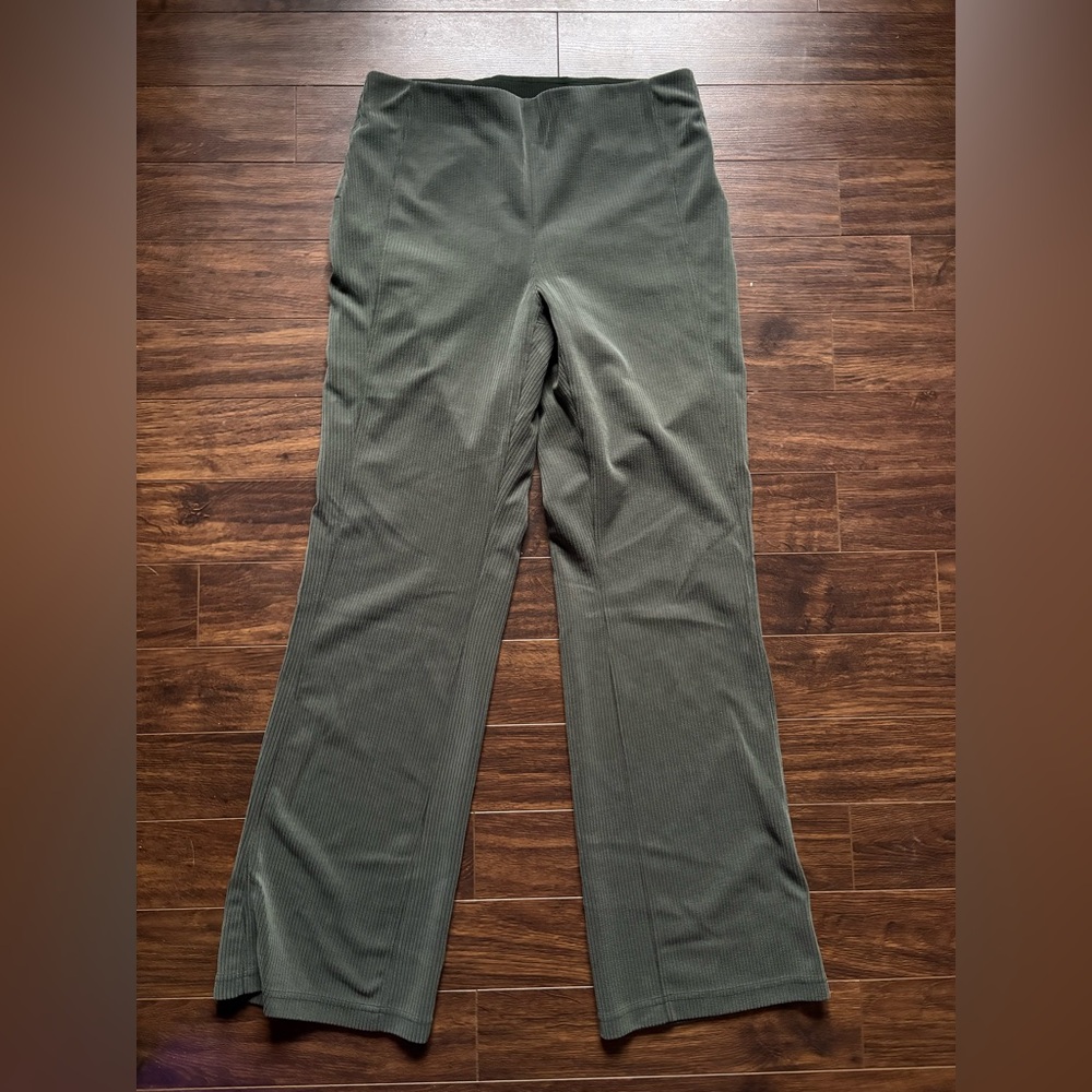 Lululemon ribbed softstream flared pant